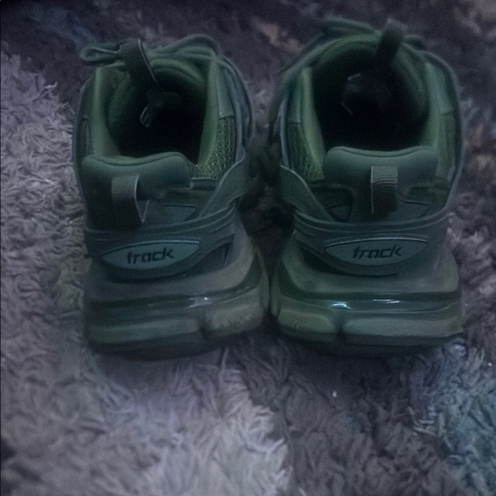 Balenciaga Green Sneakers - Picture 8 of 16